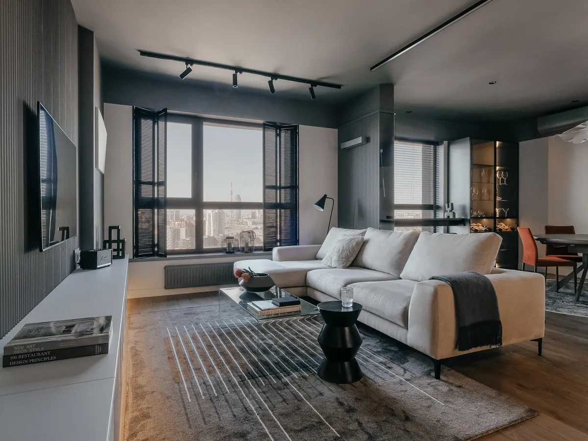 Video önizlemesi: Video turu: 114 m²'lik bir daire — ergen çocuklu bir aile için iç mekân tasarımı